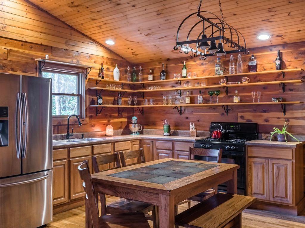 Fly Away Cabin- Modern, Serene, And Convenient Compton 外观 照片